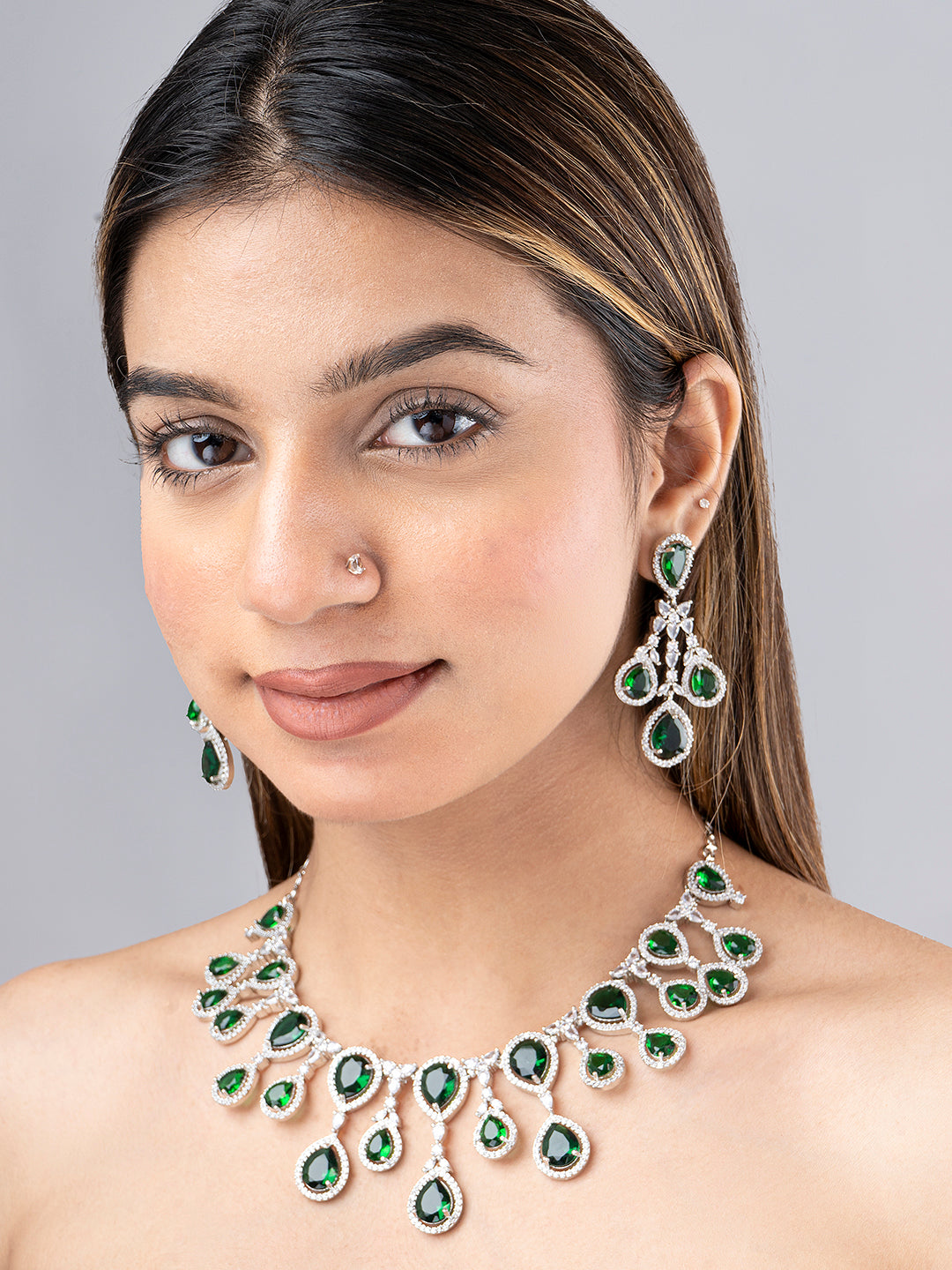 Enchanted Emerald Elegance Necklace in Rhodium