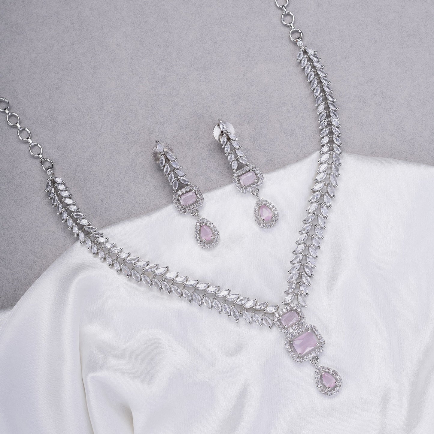 Opal Touch - Beautiful Radiant Necklace - Necklace