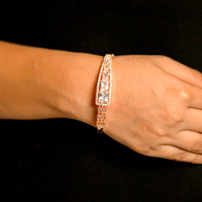 Enchanting White Rose Gold Bracelet - Opal Touch