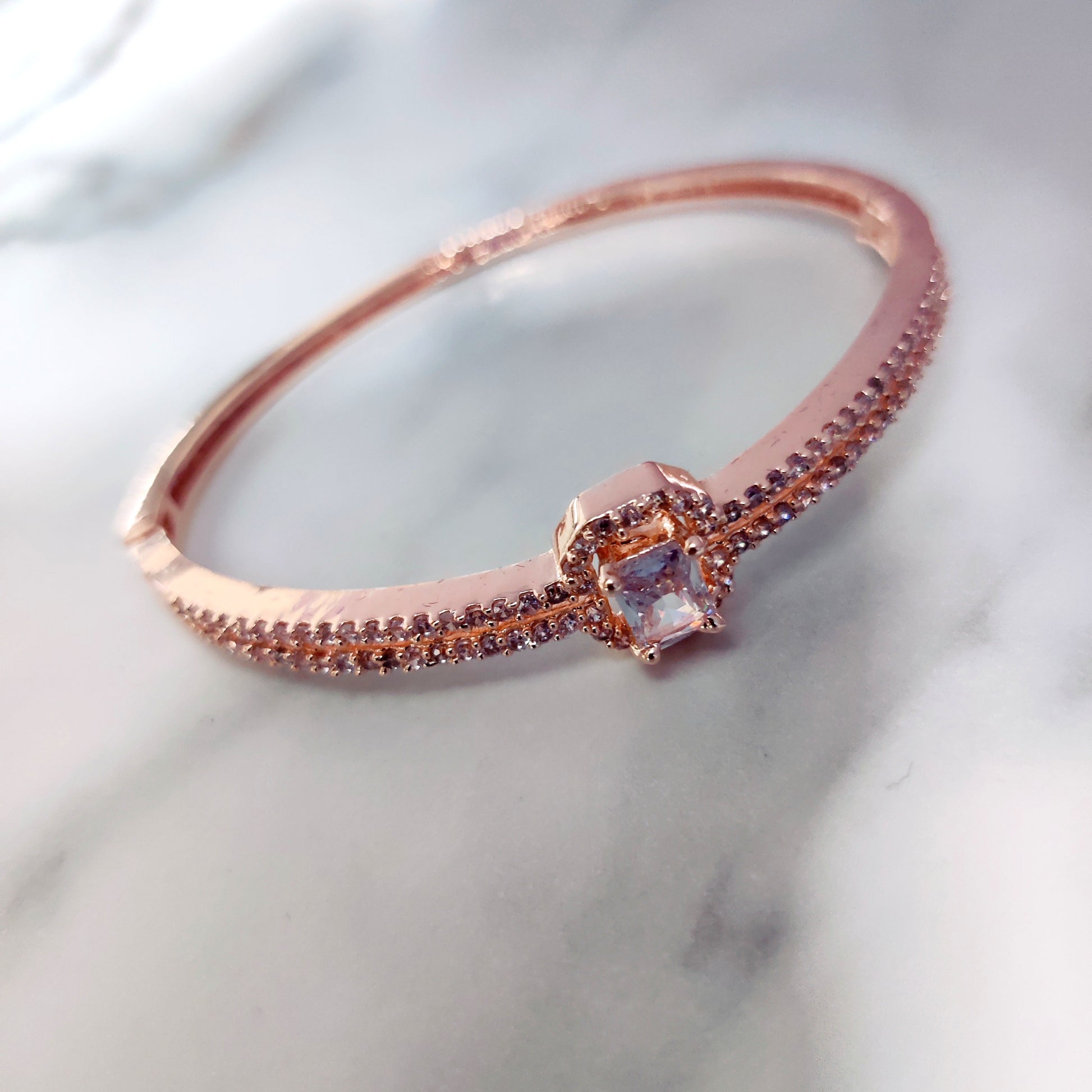 White Brilliance Rose Gold Bracelet - Opal Touch