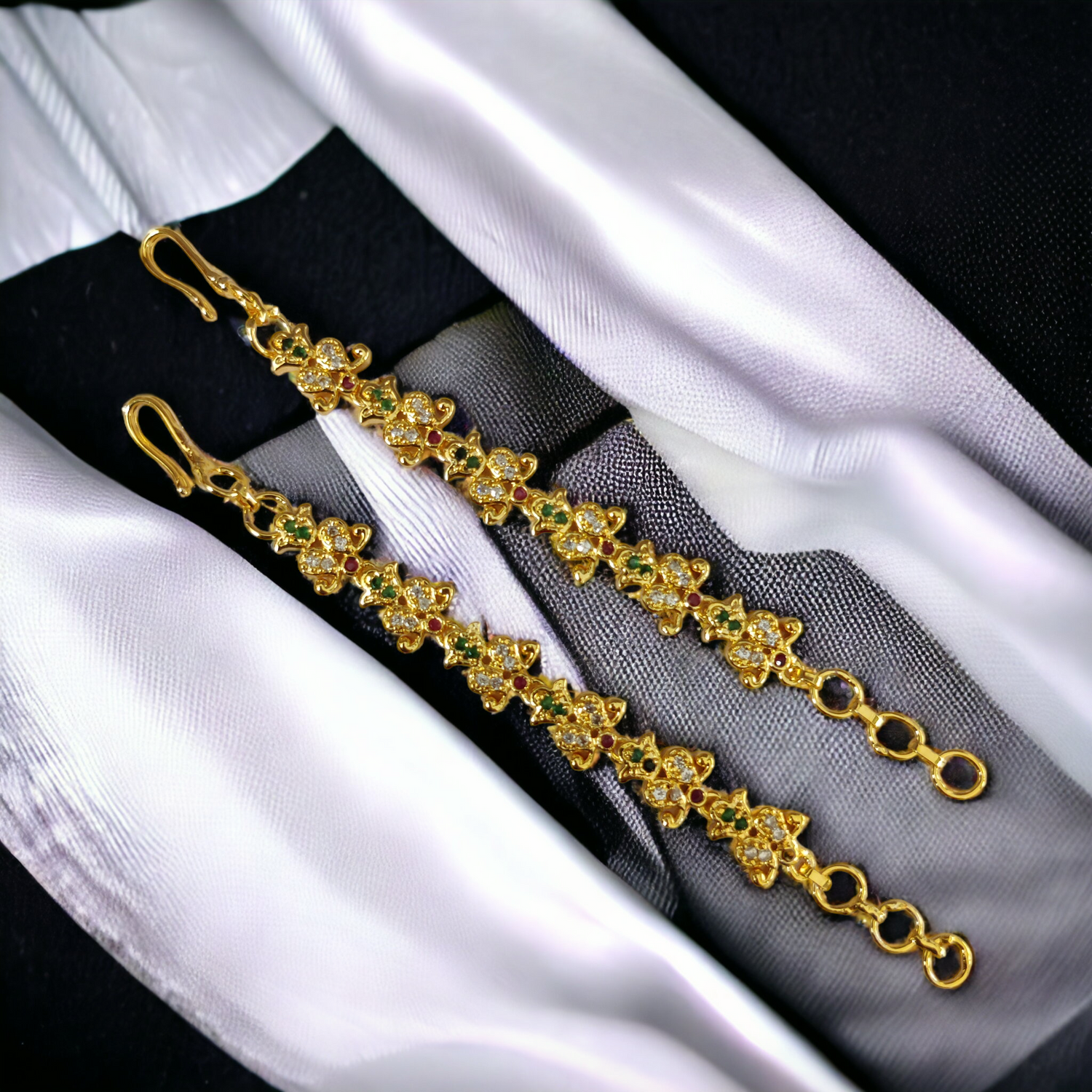 Ear chain