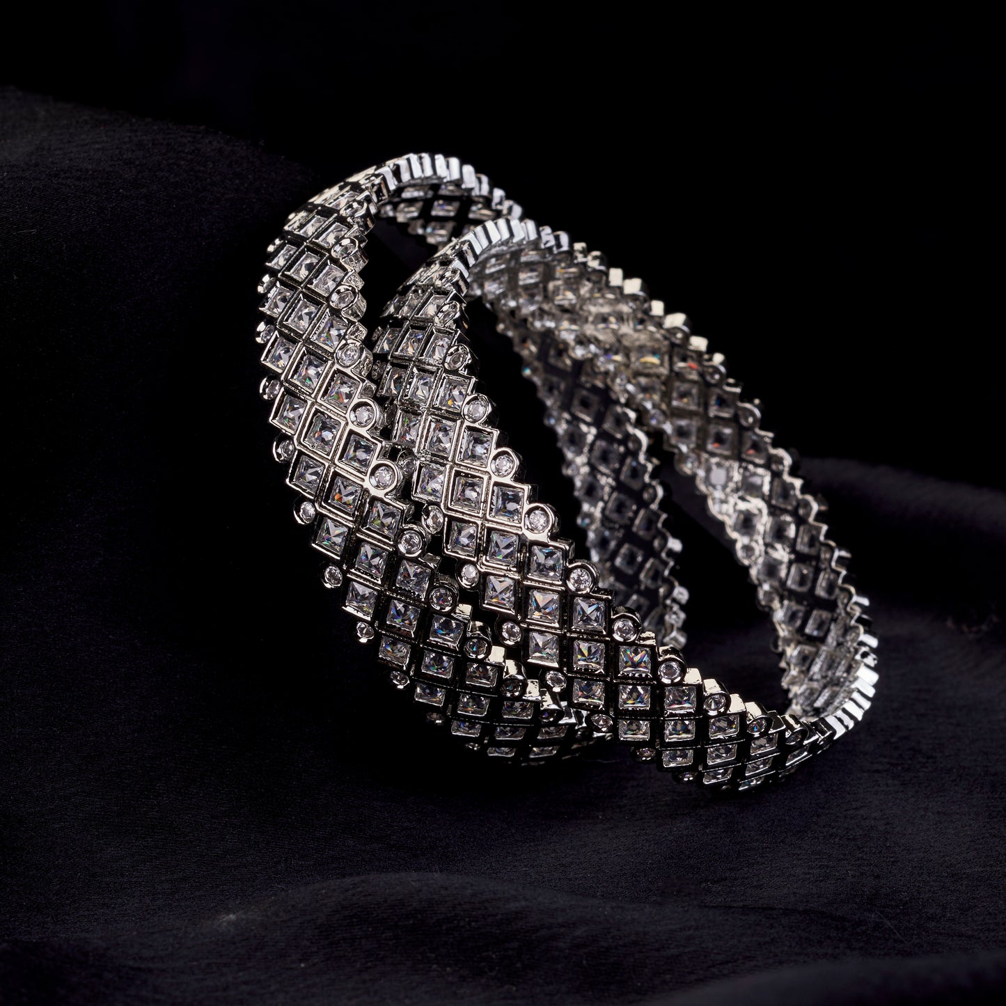 Suvarna Rekha Rhodium Plated Bangles