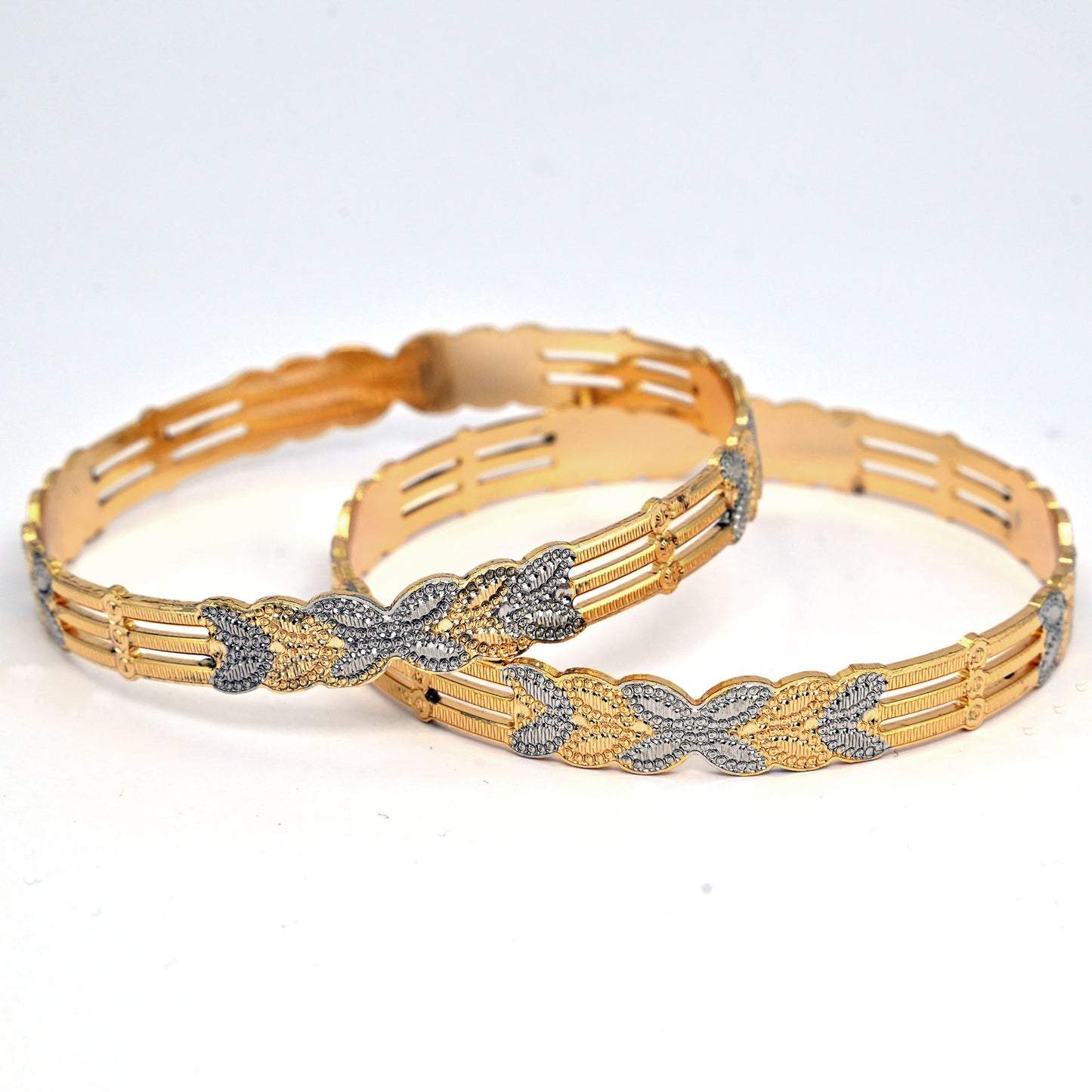 Detailing Silver Leaf Gold Plated Bangles