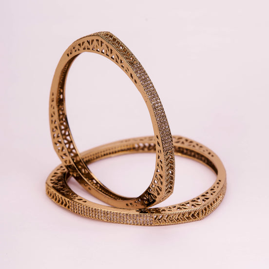 Traditional Triangular Mehendi Plated Bangles