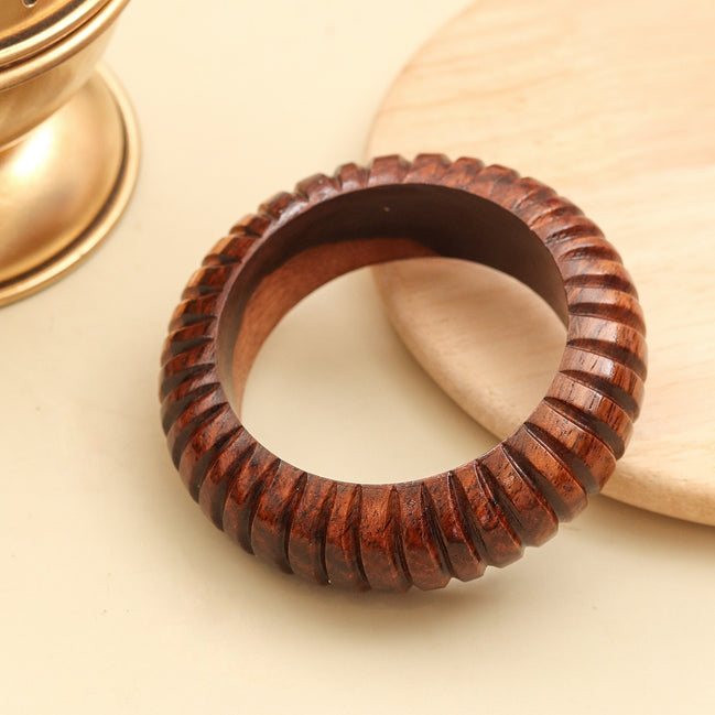 Carved Ribbed Pattern Wooden Bangle (Size-2.6)