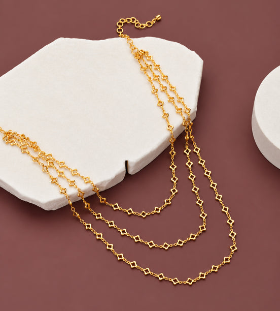 Elegant Multi-Layer Floral Link Chain Necklace with Delicate Charm Pattern