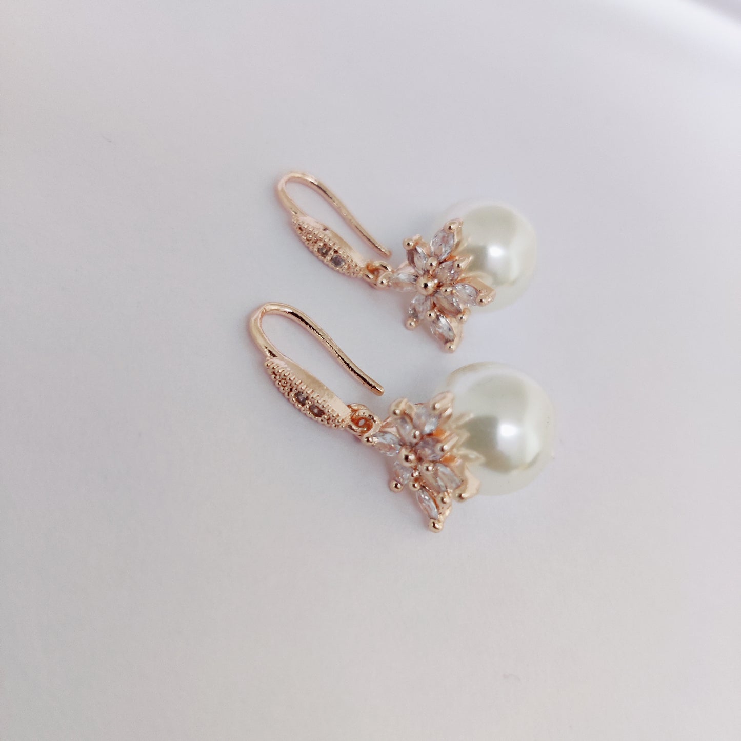 Ivory Radiance Earrings in Rose Gold White - Opal Touch