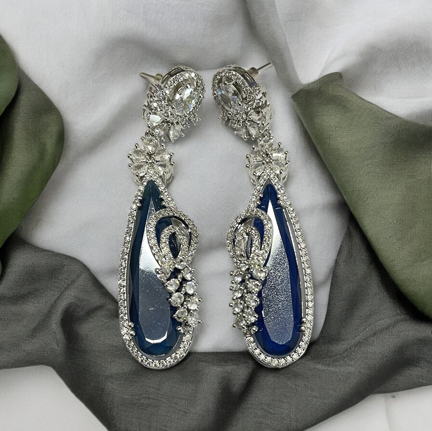 Forest Enchantment Rhodium Earrings - Opal Touch