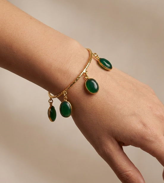 Elegant Gold Plated Bracelet with Gemstone