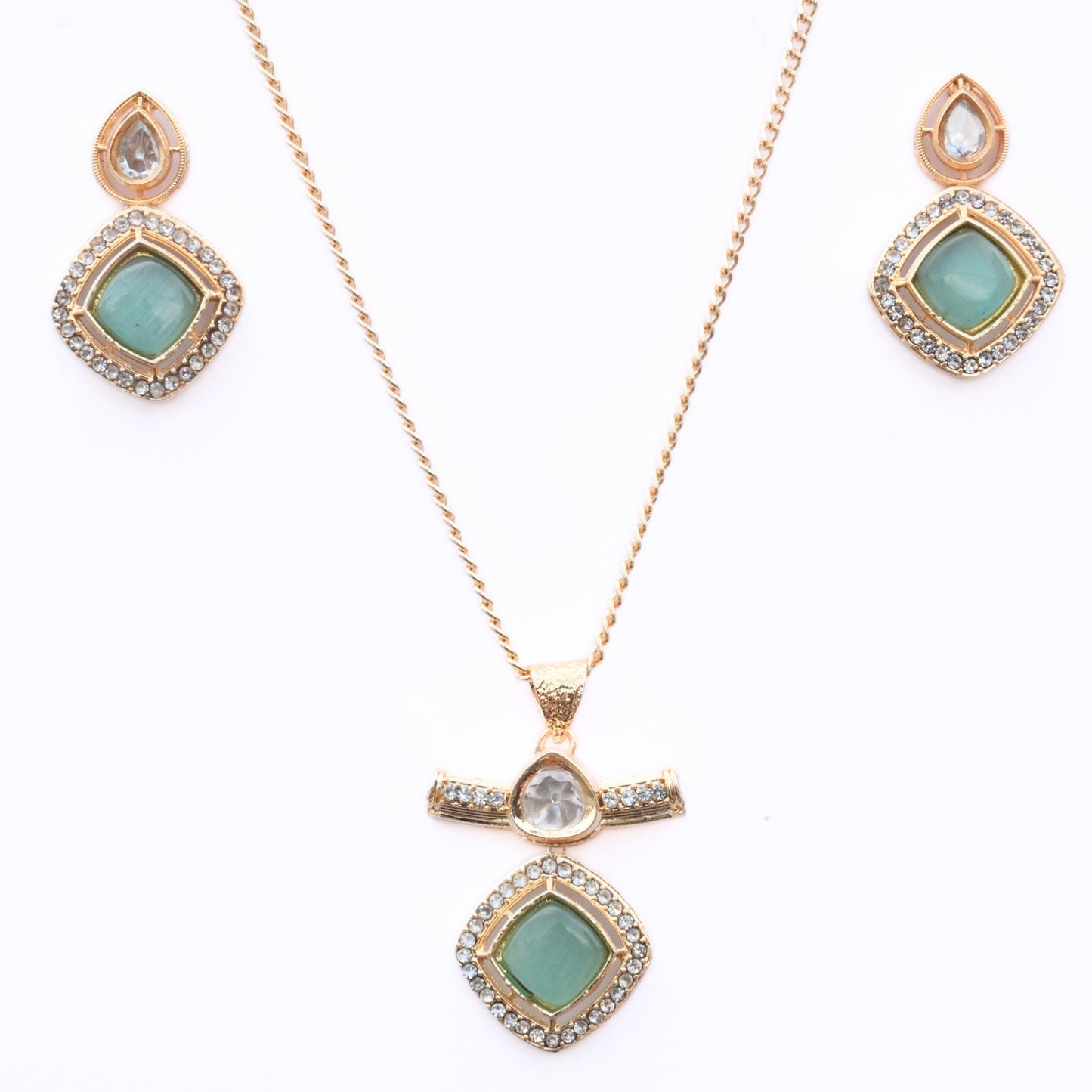 Ornate Elegance Gold Plated Locket Set