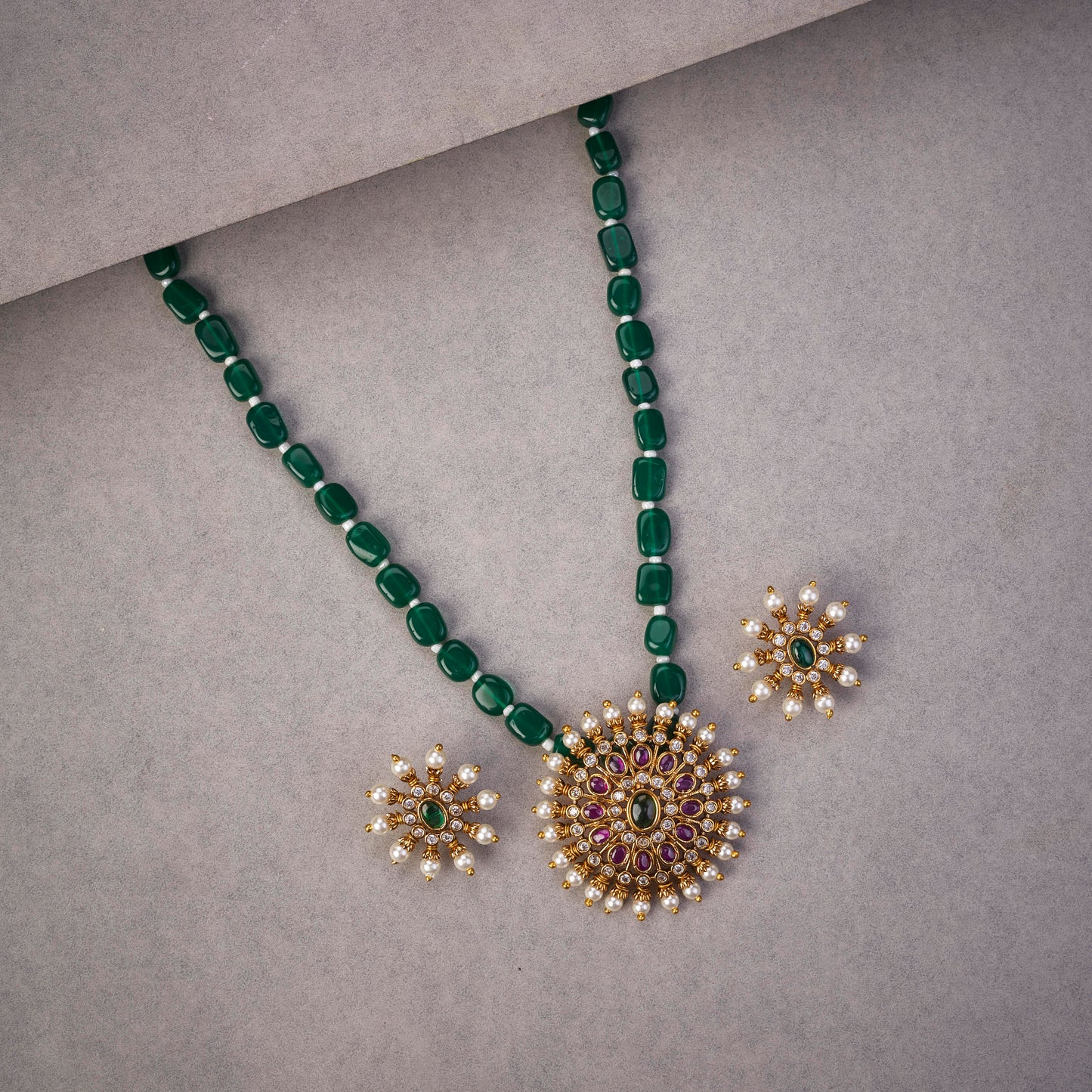 Floret Gloom Mehendi Plated Locket Set with Earrings