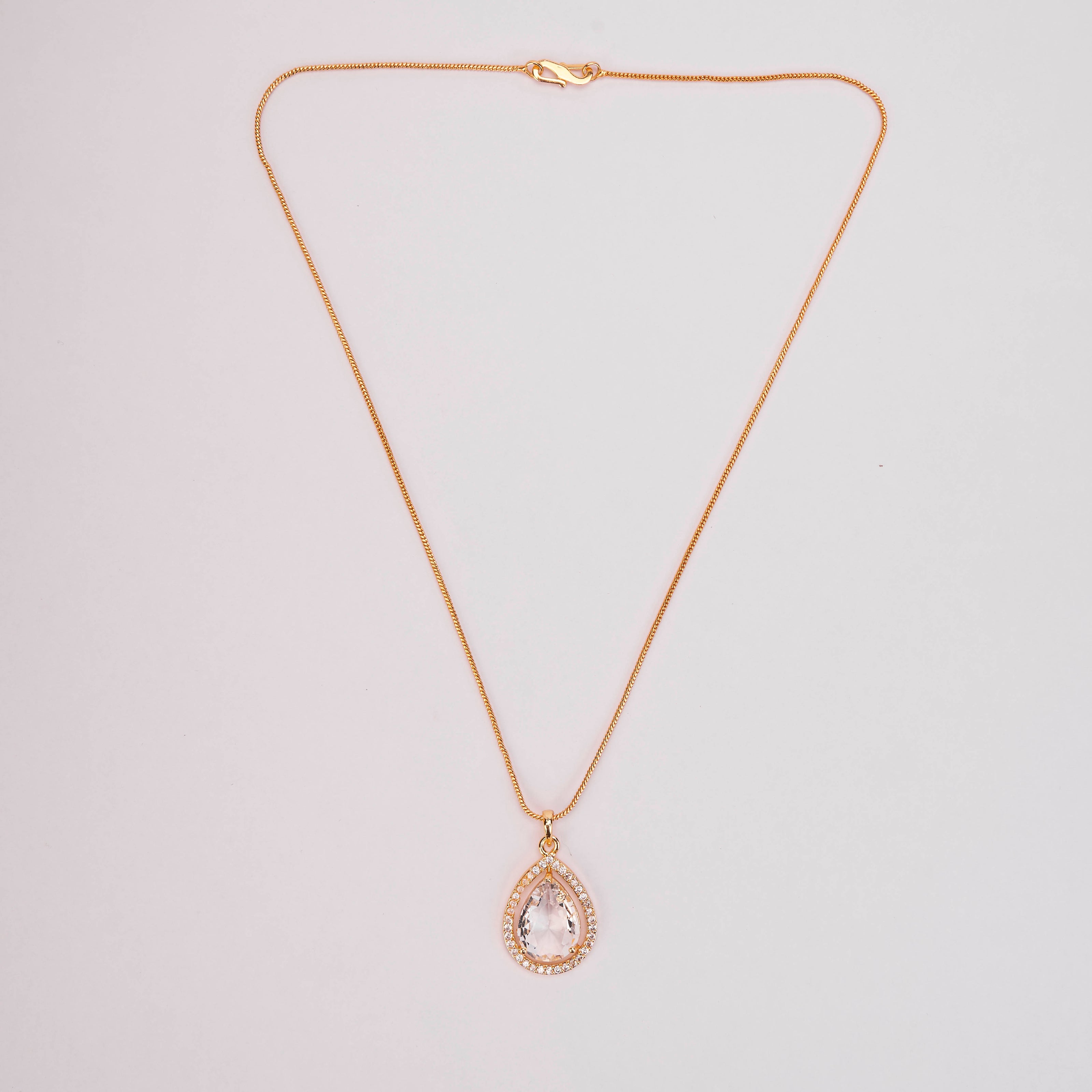 Oval Shape Gold Plated Pendant with chain