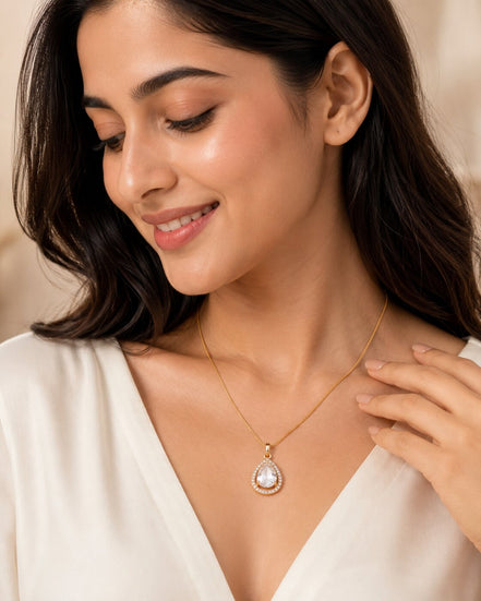 Oval Shape Gold Plated Pendant with chain