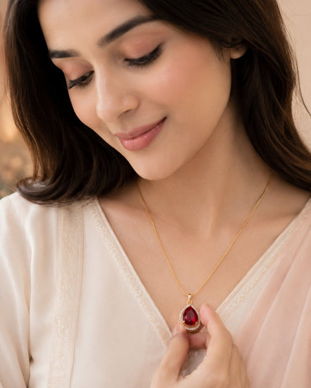 Oval Shape Gold Plated Pendant with chain-Crystal Red