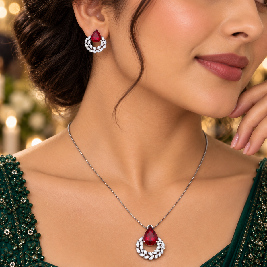 Rhodium Plated Teardrop Floral Leaf Pattern Necklace Set