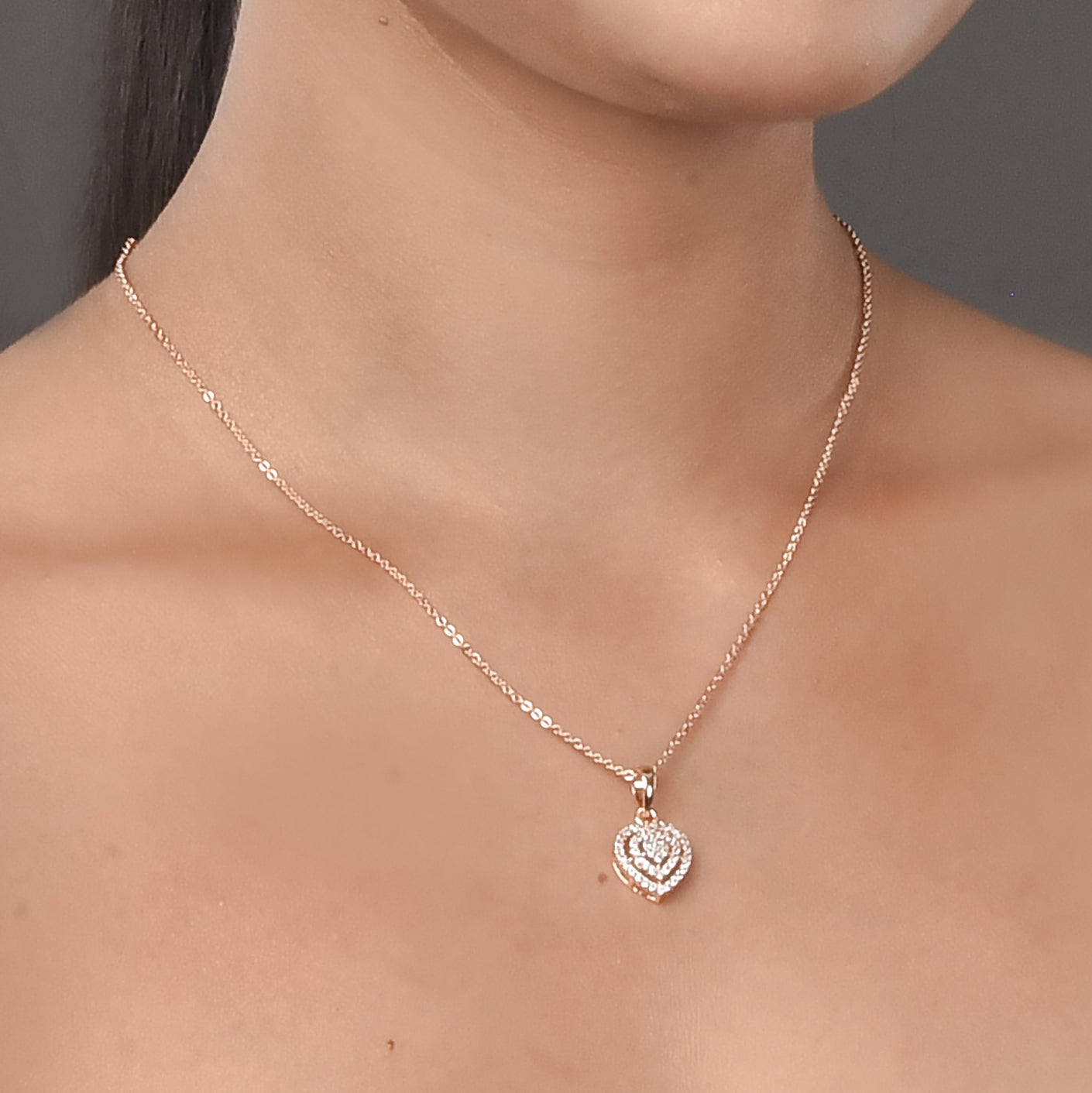 Chic Rose Gold Locket Set with Heart-Shaped Pendant - Opal Touch