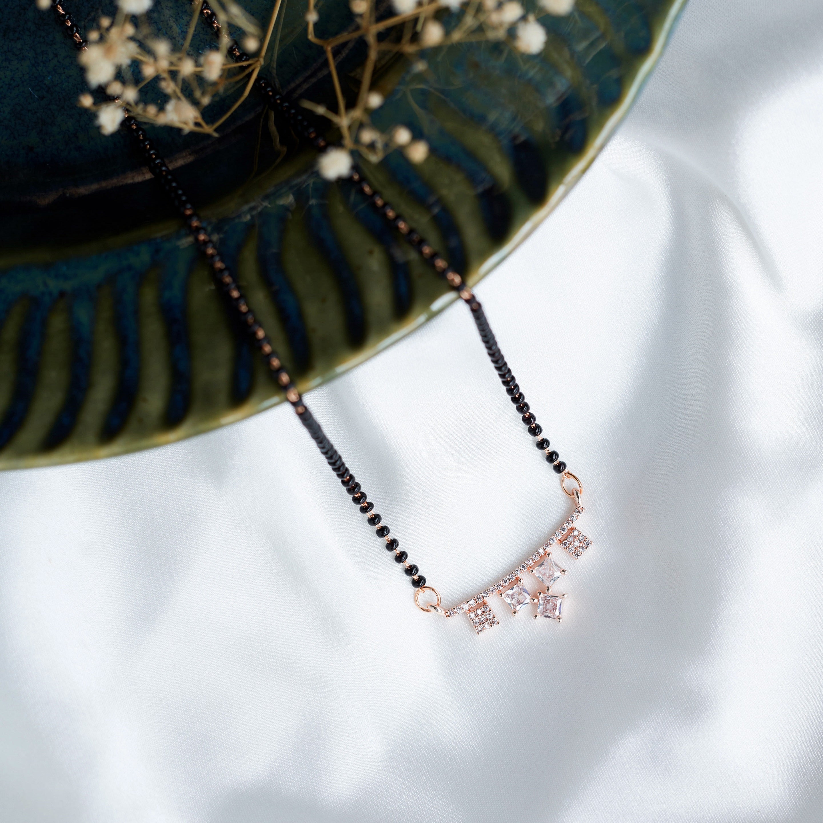 Blushing Bloom Mangalsutra