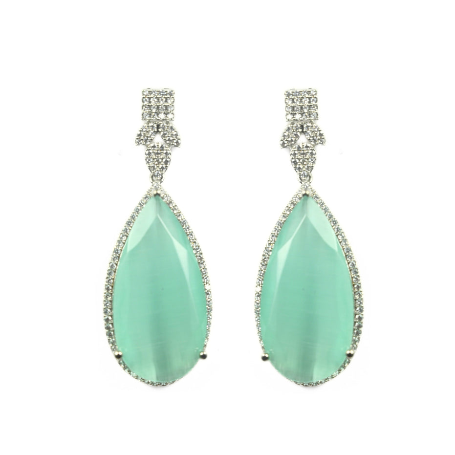 Rhodium Plated Designer Teardrop Pendant & Matching Earrings, with Leaf Drop Pattern, Necklace Set
