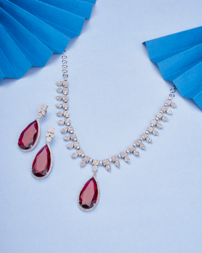 Rhodium Plated Designer Teardrop Pendant & Matching Earrings, with Leaf Drop Pattern, Necklace Set