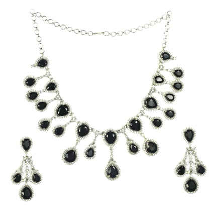 Enchanted Emerald Elegance Necklace in Rhodium