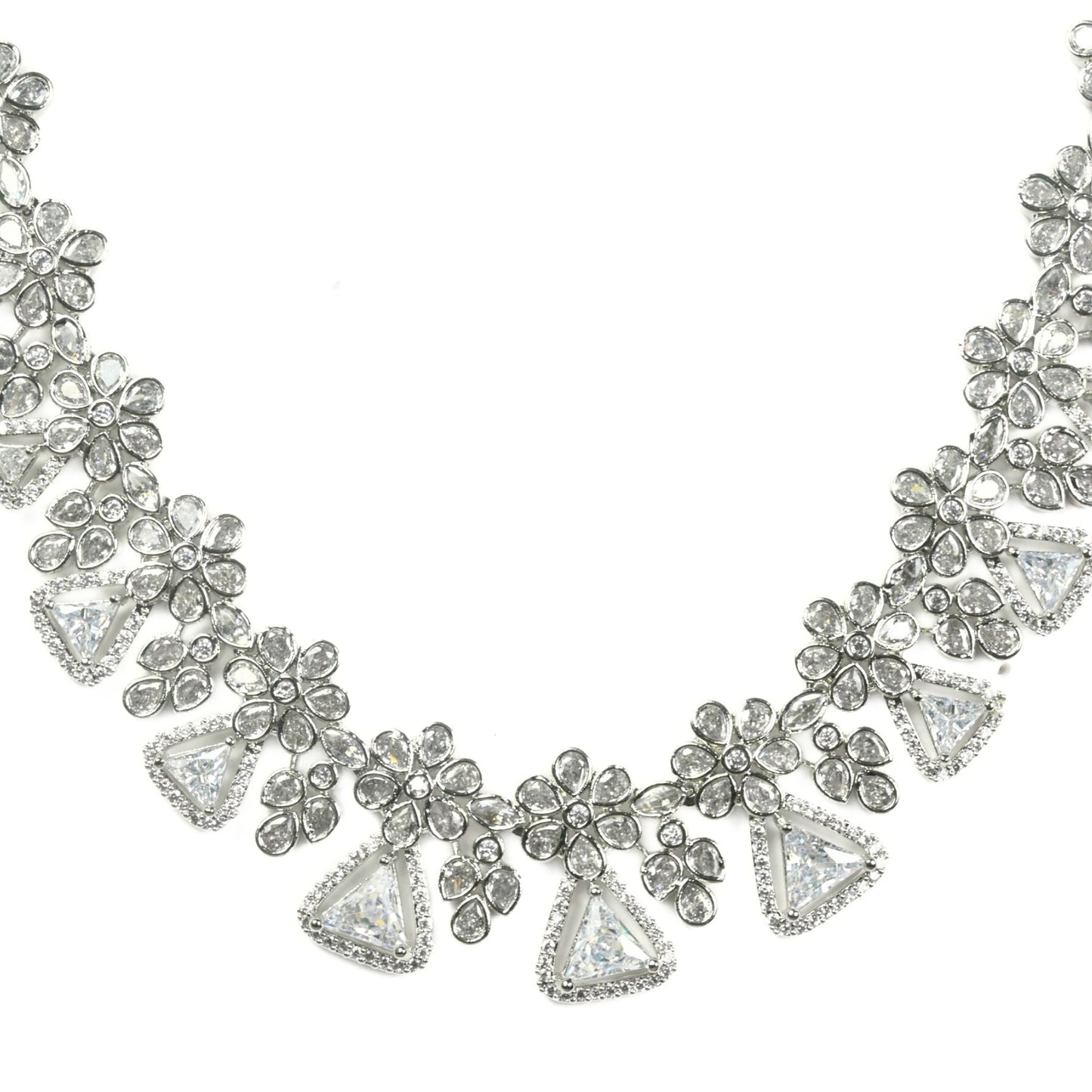 White Radiant Blossom Necklace