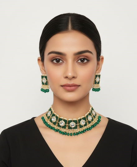 Stylish Chocker Necklace Set With Pearls