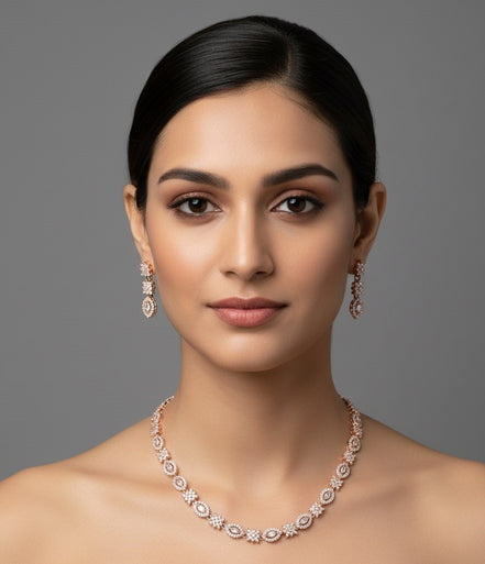 Sophisticated White Rose Necklace