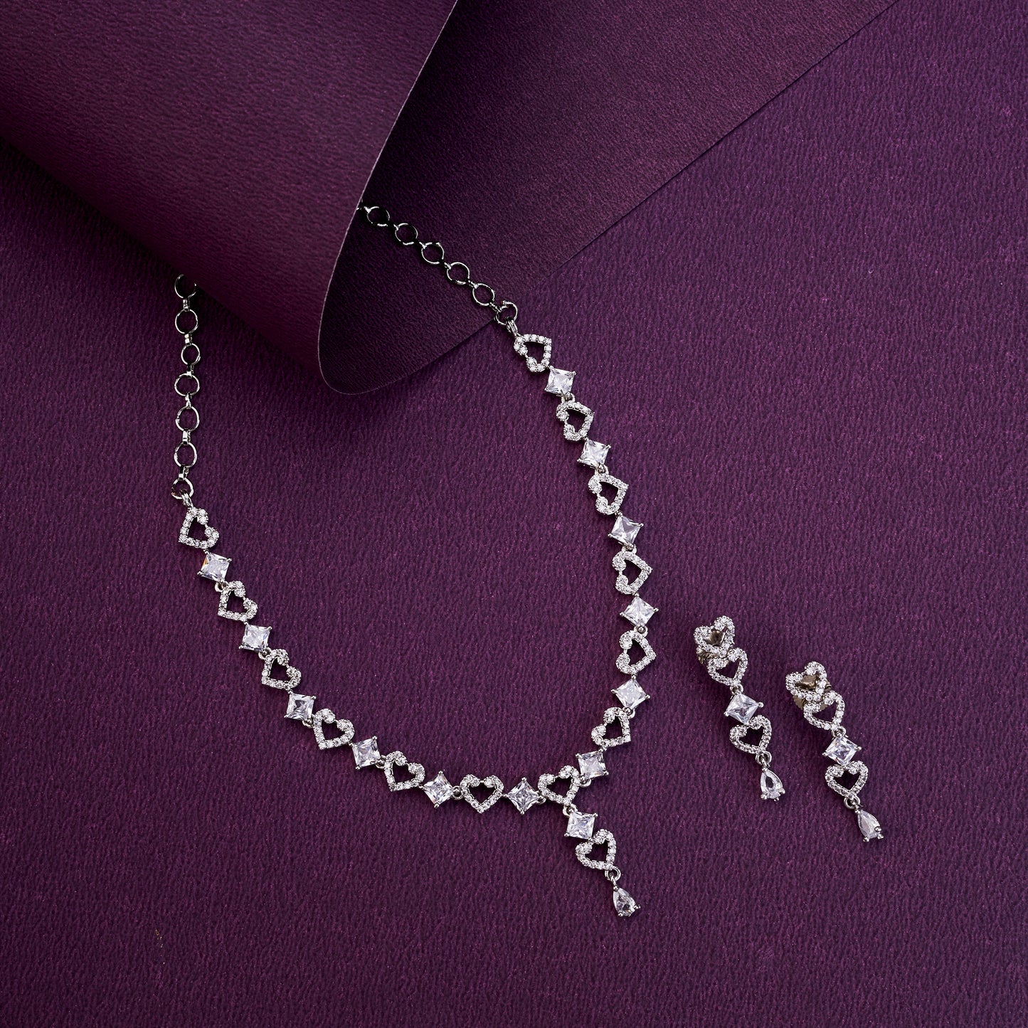 Hearts Adorn Necklace Set