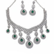 Emerald Majesty Pearl Necklace Set