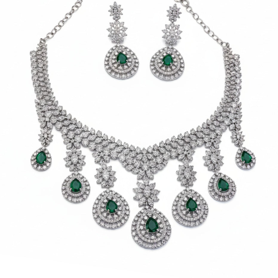 Emerald Majesty Pearl Necklace Set