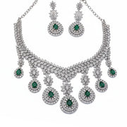 Emerald Majesty Pearl Necklace Set