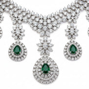 Emerald Majesty Pearl Necklace Set