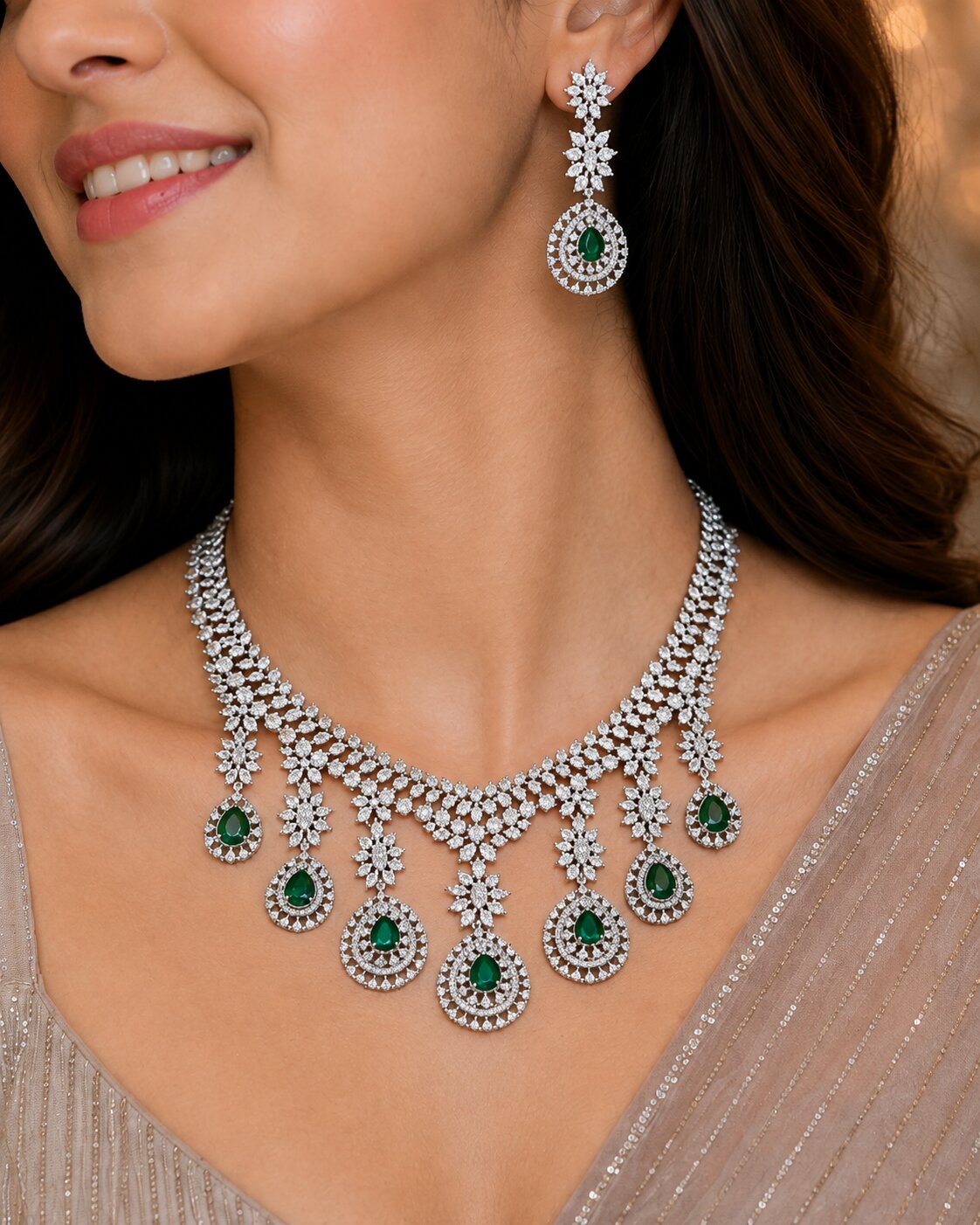 Emerald Majesty Pearl Necklace Set