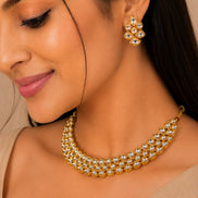 Gold Plated Kundan Leaf Pattern Choker Necklace Set with Adjustable Thread