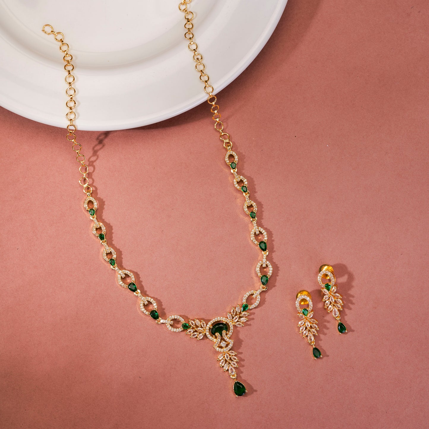 Emerald Enlace Gold Plated Necklace