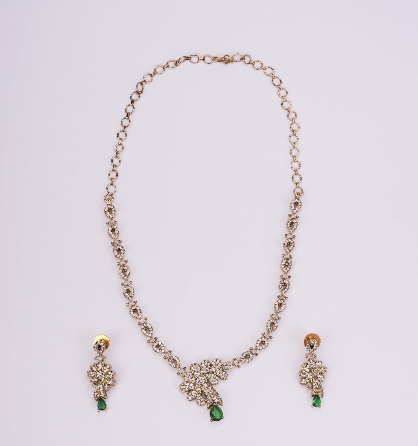 Adorned Dewdrop Mehendi Plated Necklace Set