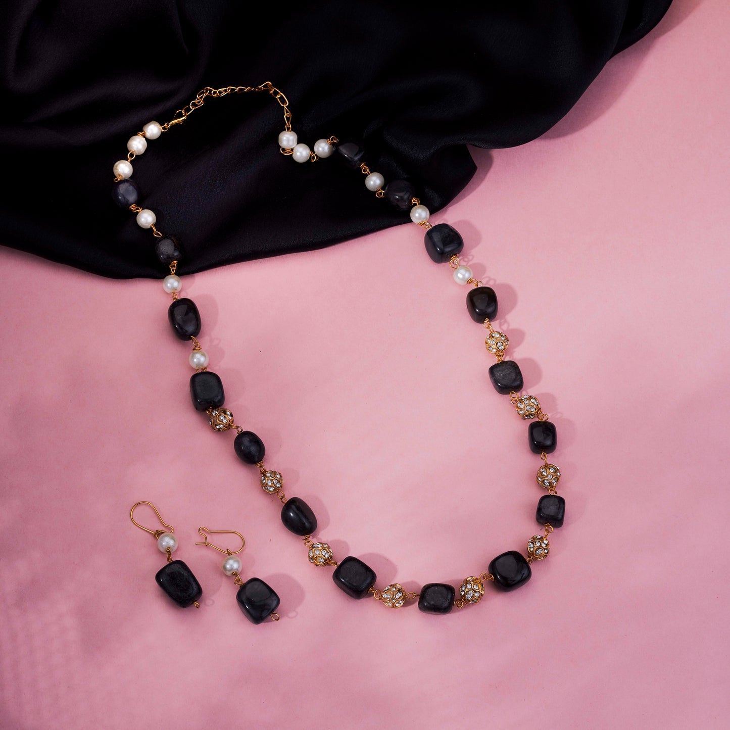 Traditional Pearl & Beaded Gold Plated Necklace with Matching Earrings