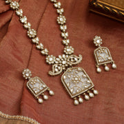 Rajmahal Kundan Neclace Set with Earrings