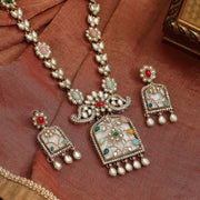 Rajmahal Kundan Neclace Set with Earrings
