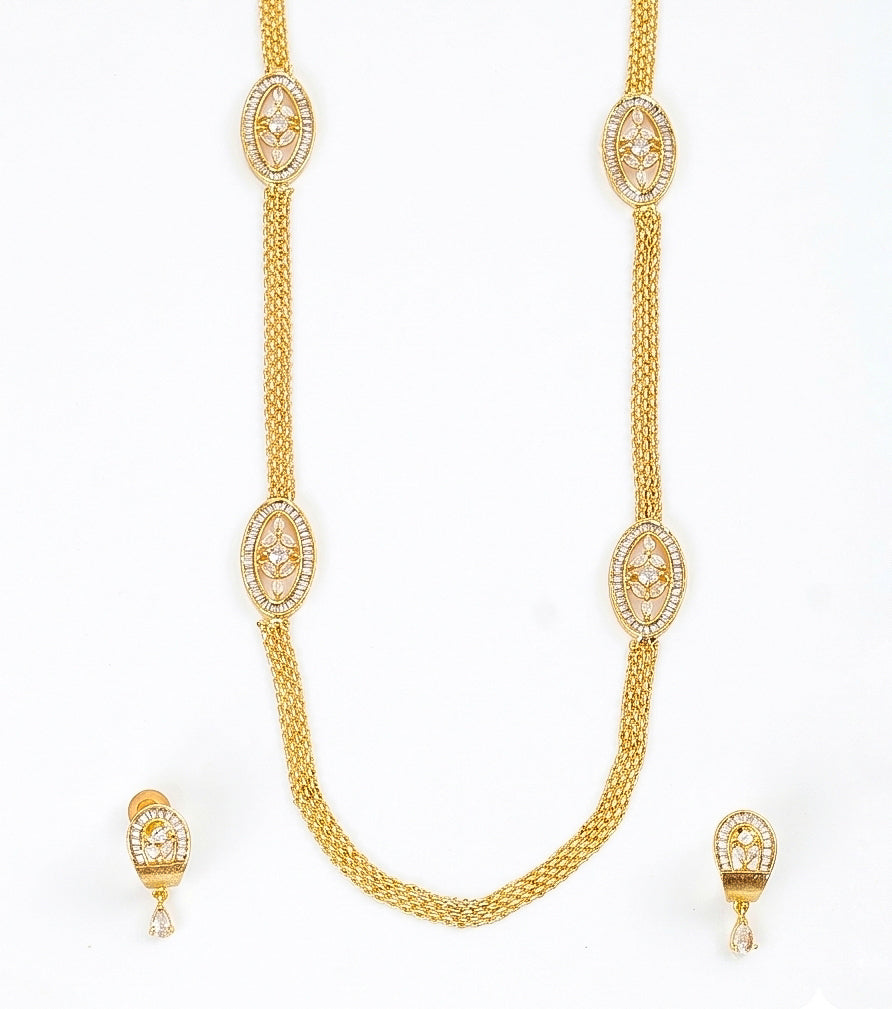 Gloomered Oval Gold Plated Necklace Set