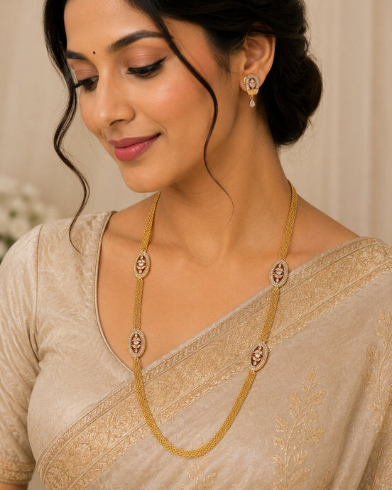 Gloomered Oval Gold Plated Necklace Set