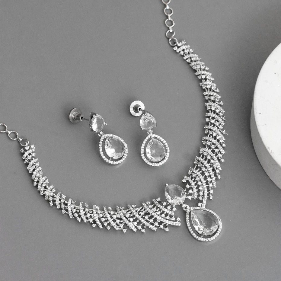 Leaf Lattice Rhodium Plated Necklace Set with Earrings