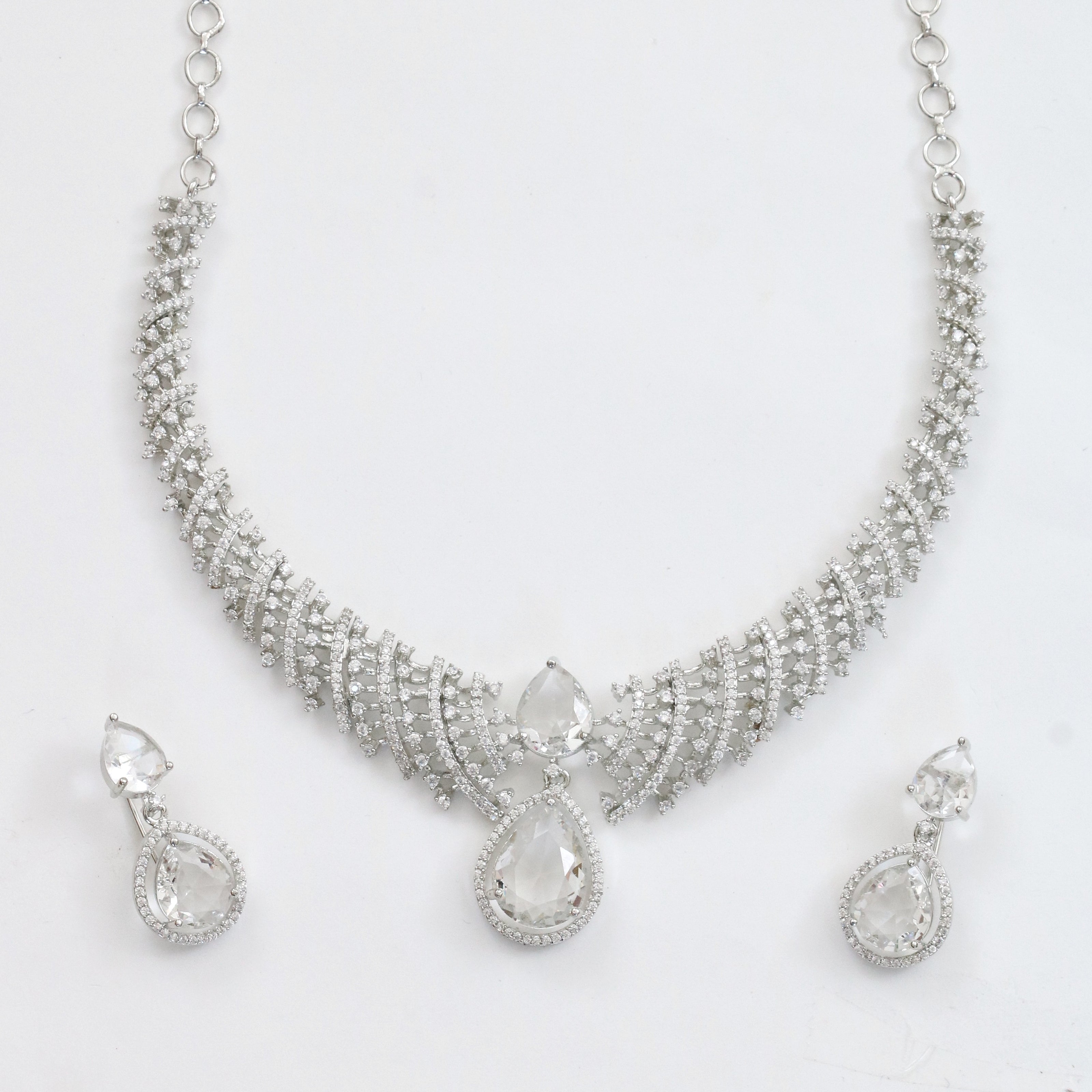Leaf Lattice Rhodium Plated Necklace Set with Earrings