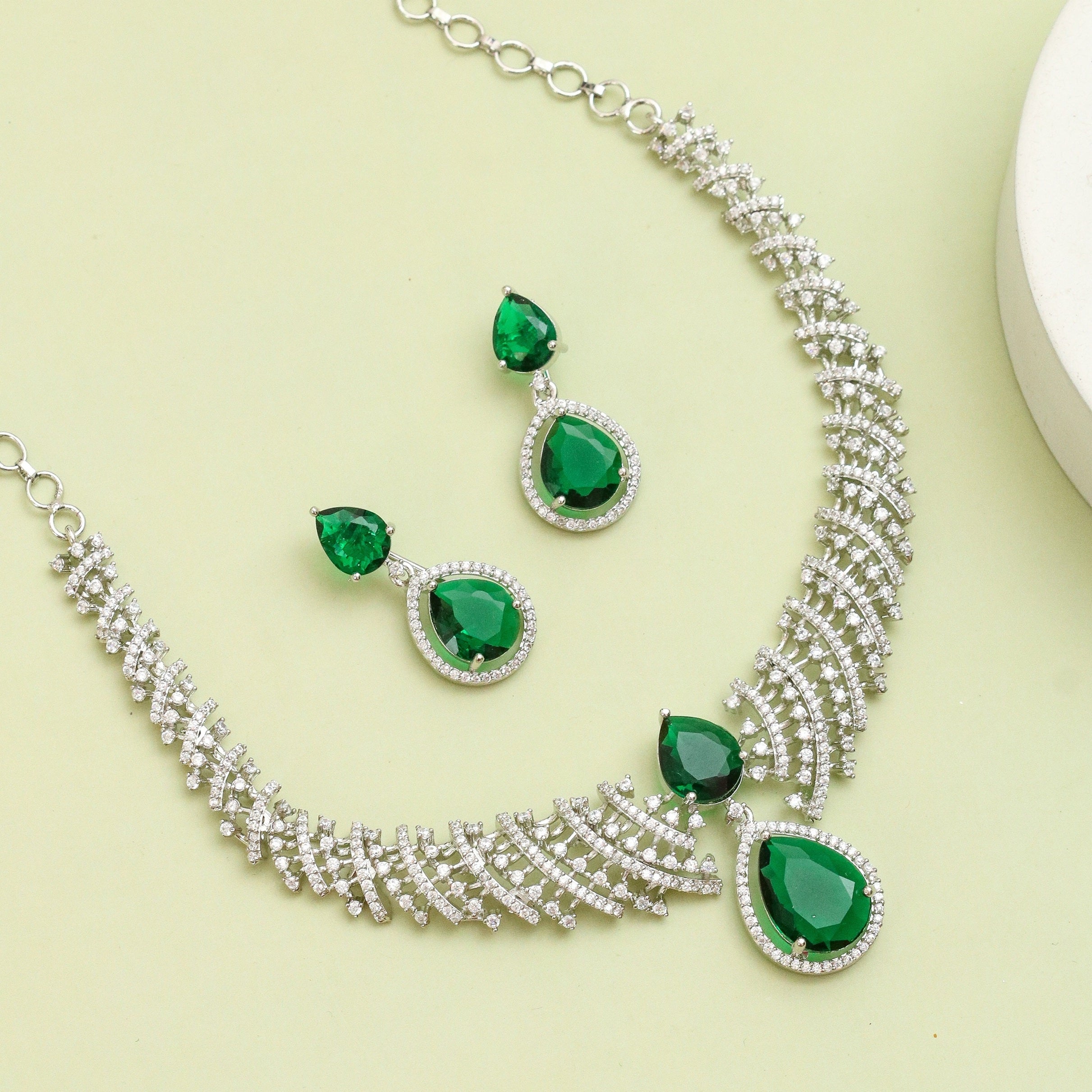 Leaf Lattice Rhodium Plated Necklace Set with Earrings