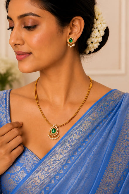 Mehendi Plated Oval Stone Traditional Attigai Necklace Set