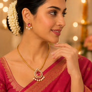 Mehendi Plated Oval Stone Traditional Attigai Necklace Set