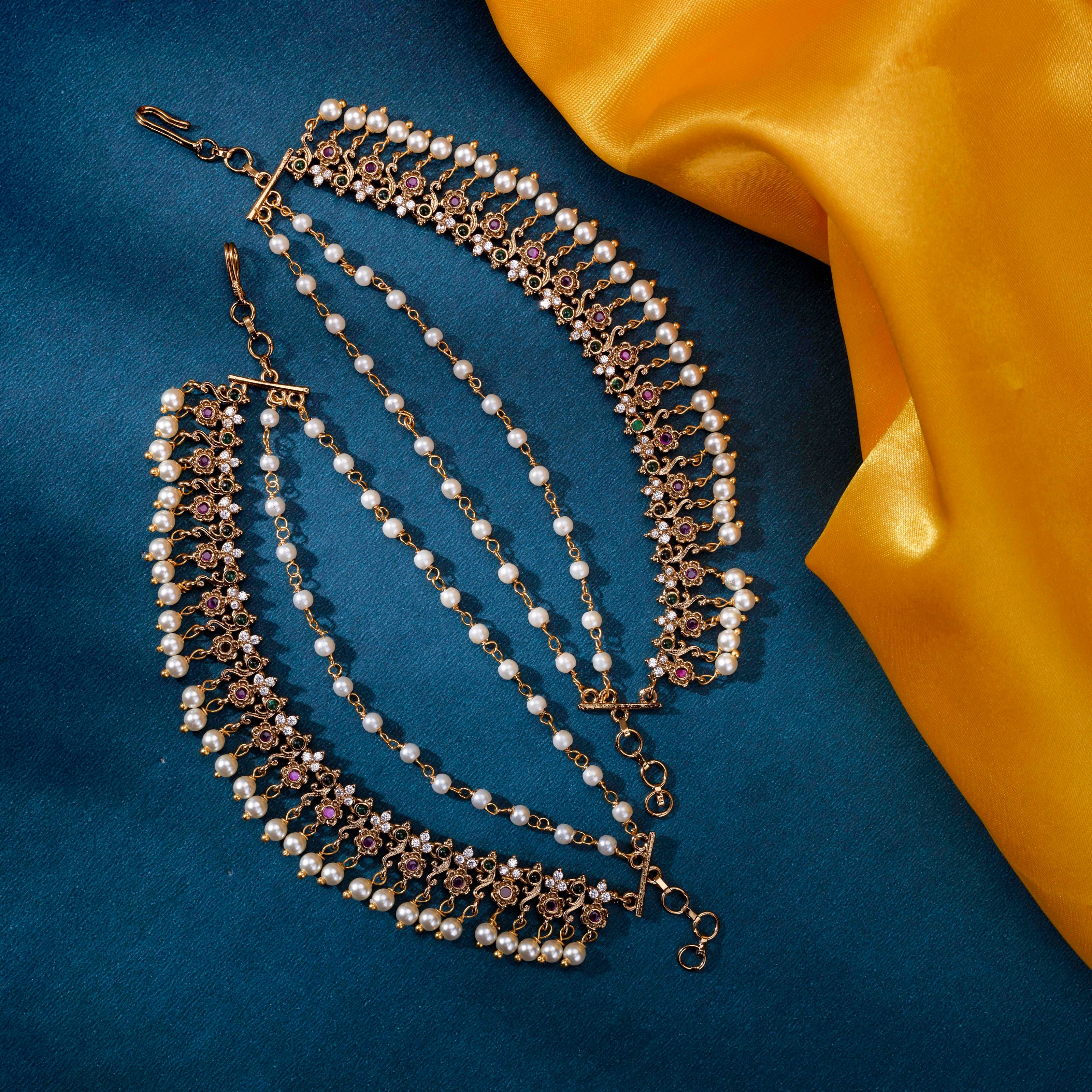 Mehendi Plated Pearl Floral Kaan Chain