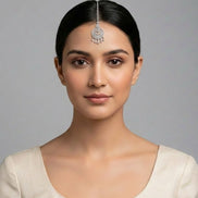 Rhodium Plated Ornate Bloom Traditional Maang Tikka