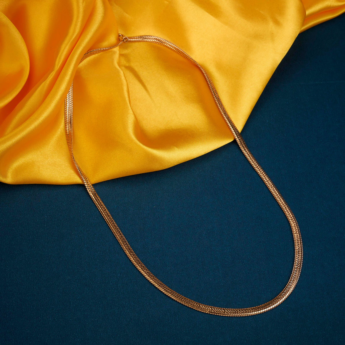 Gold Plated Men's Snake Chain Necklace with Sleek Textured Pattern