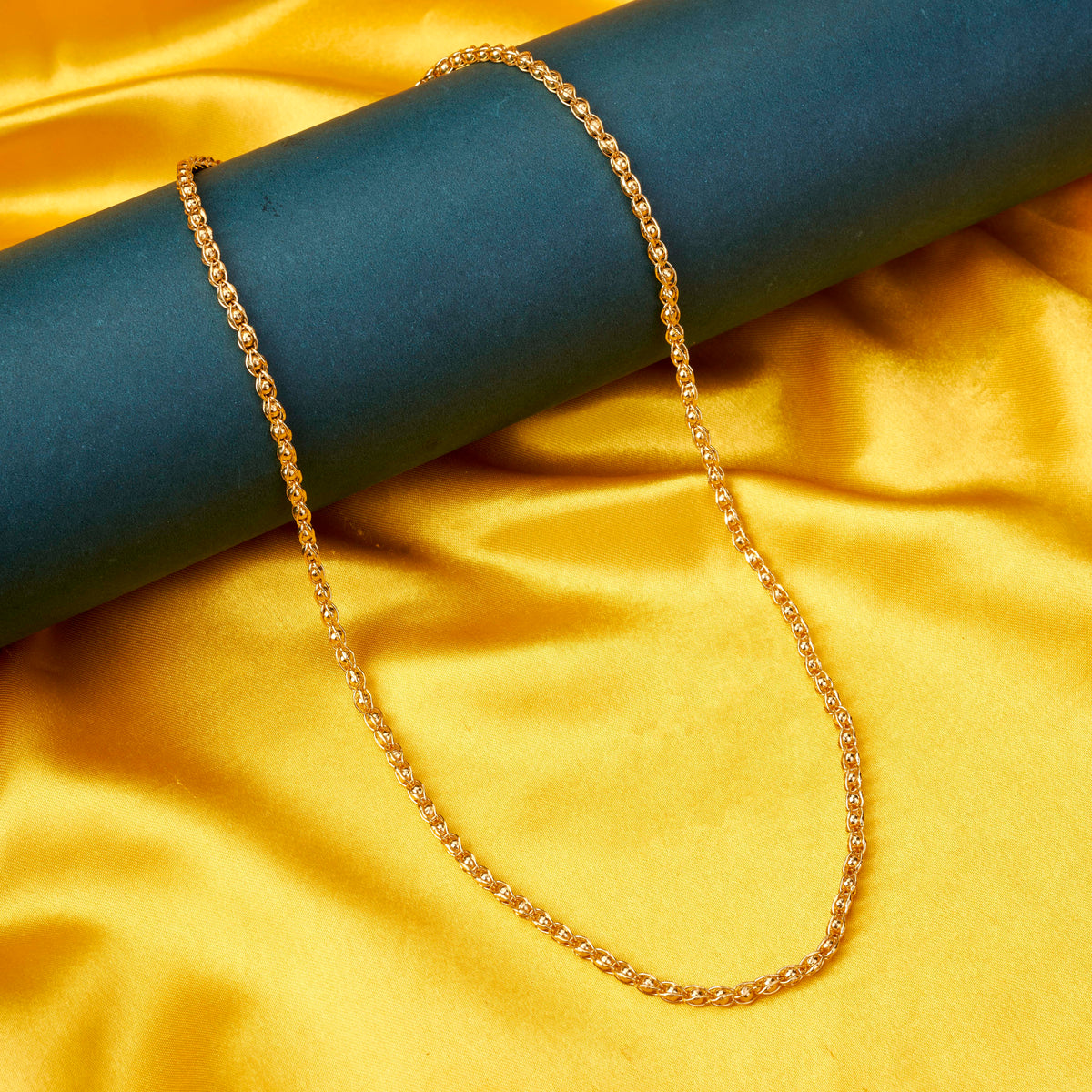 Men's Gold Plated Link Chain Necklace with Classic Round Link Pattern